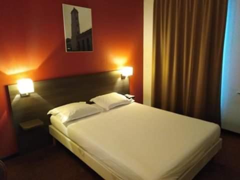 Studio Privatif Dans Hotel Residence Nimes Gare Eksteriør bilde